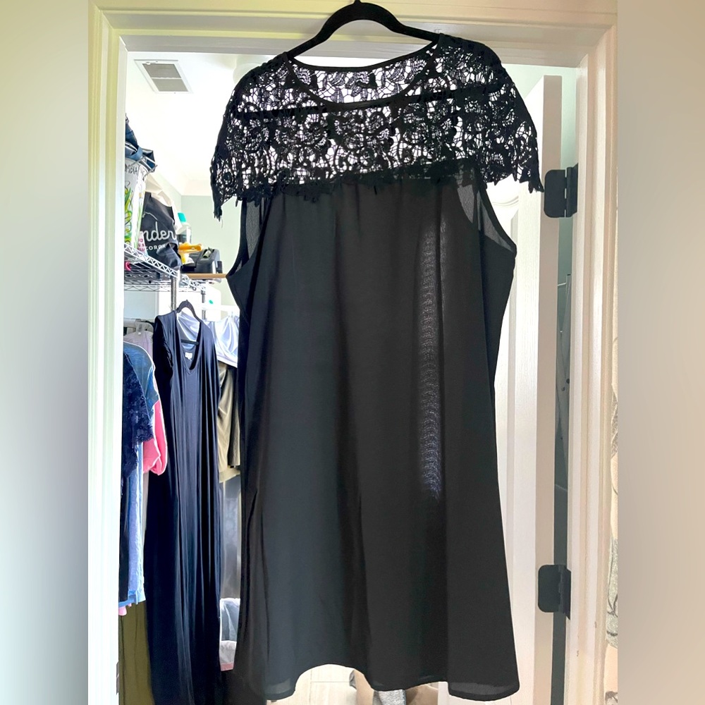 Great date night dress.   Never worn